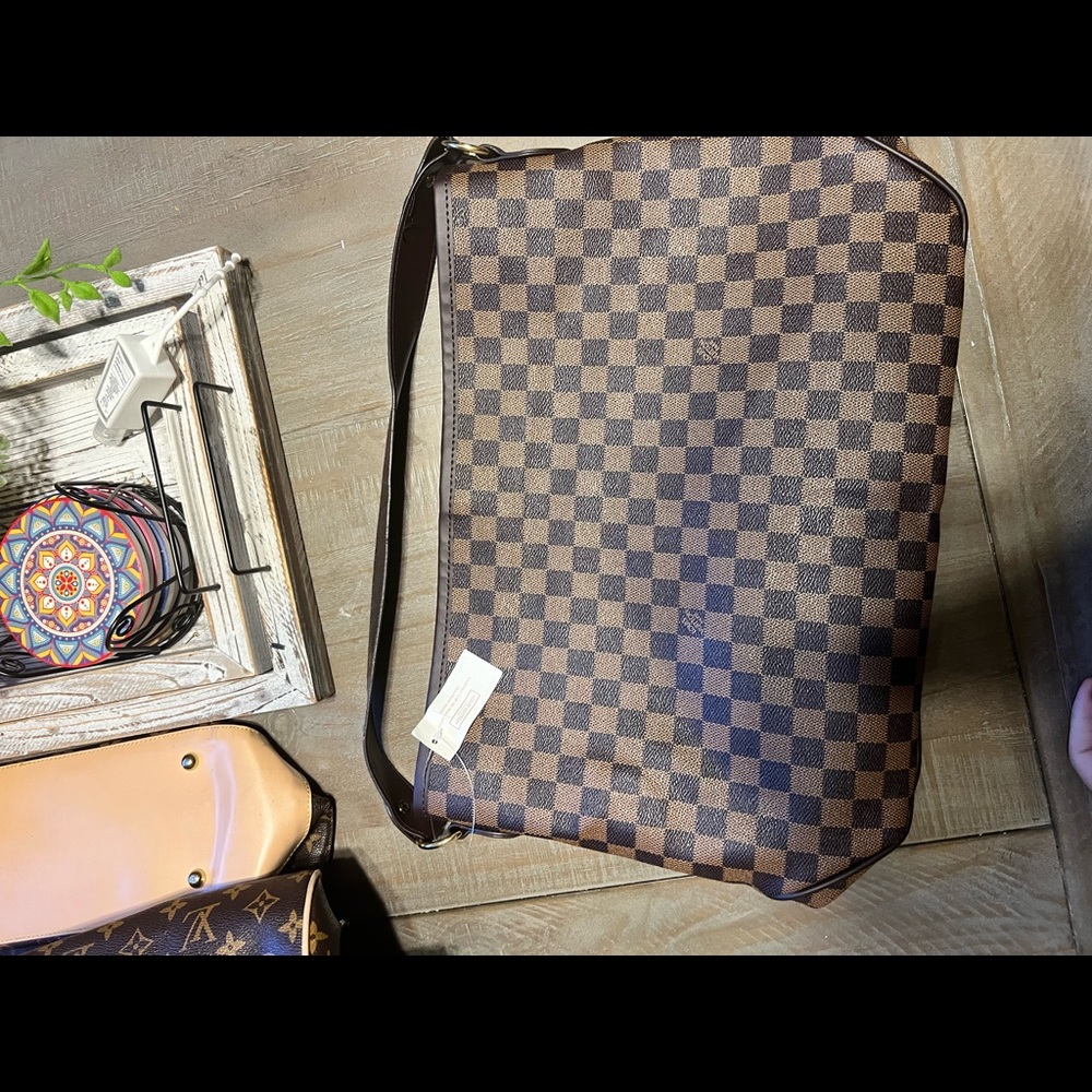 Rep Louis Vuitton